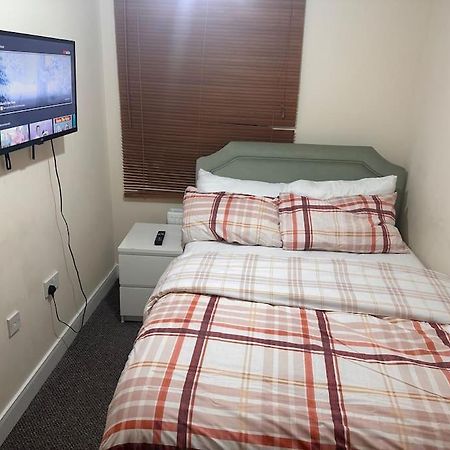 Justalf Facilities-Spacious 2-Bed Apartment In Thamesmead, Greenwich Londyn Zewnętrze zdjęcie