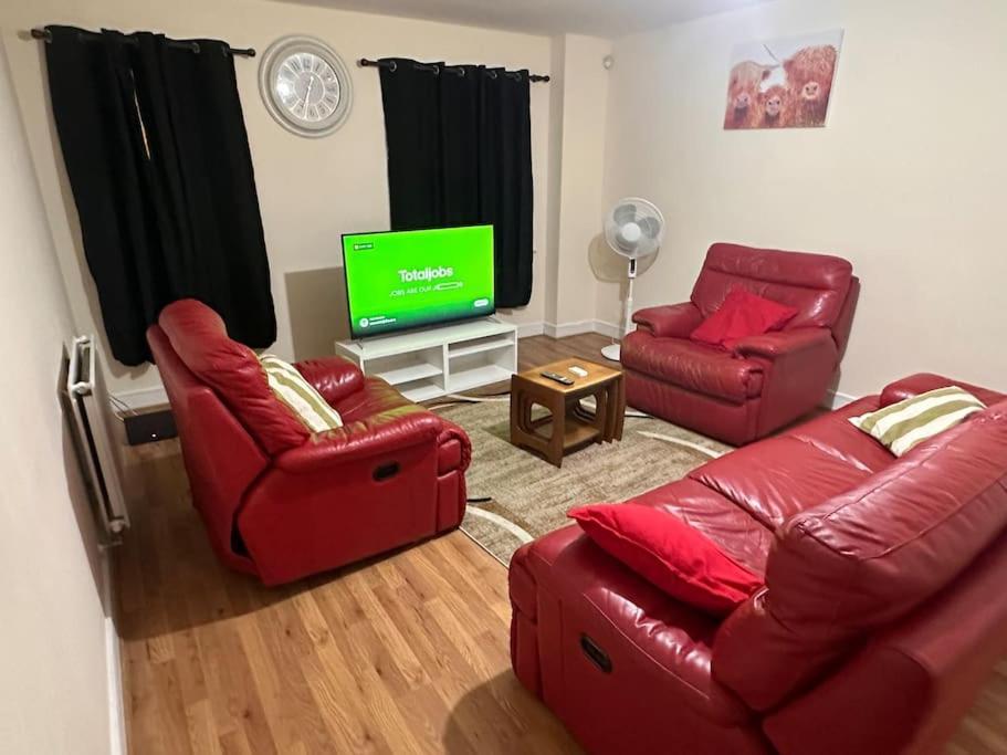 Justalf Facilities-Spacious 2-Bed Apartment In Thamesmead, Greenwich Londyn Zewnętrze zdjęcie